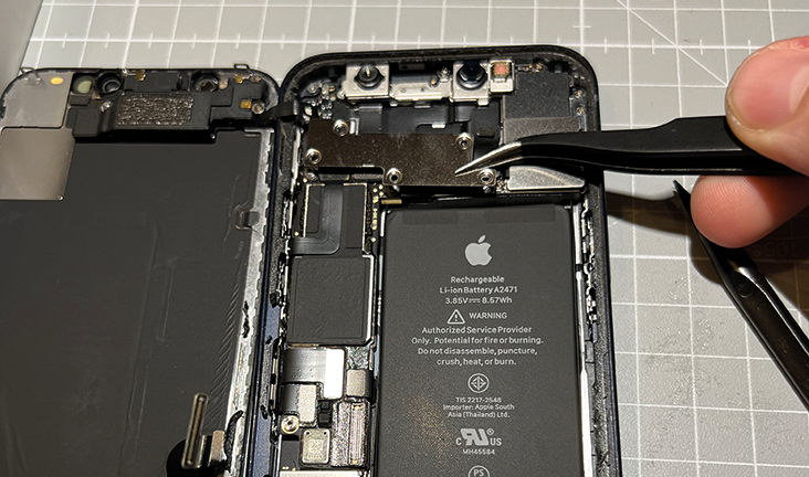 iPhone 12 Mini Akku tauschen Reparatur Anleitung
